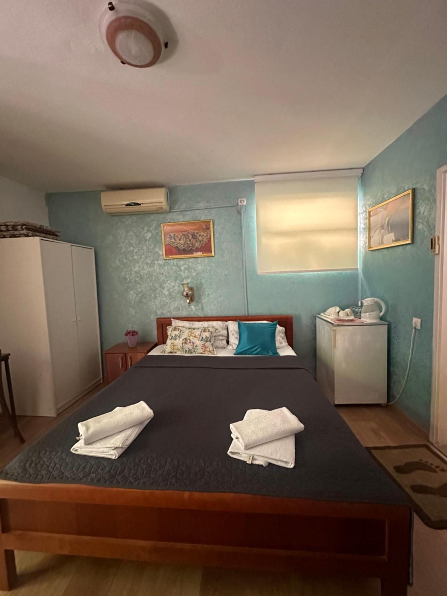 Astakos Apartments Budva Bagian luar foto